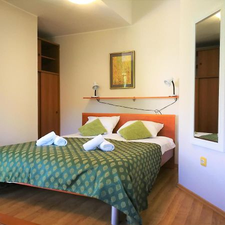 Apartments Bilic With Garden & Swimming Pool - 50M From The Beach Pjescana Uvala Dış mekan fotoğraf