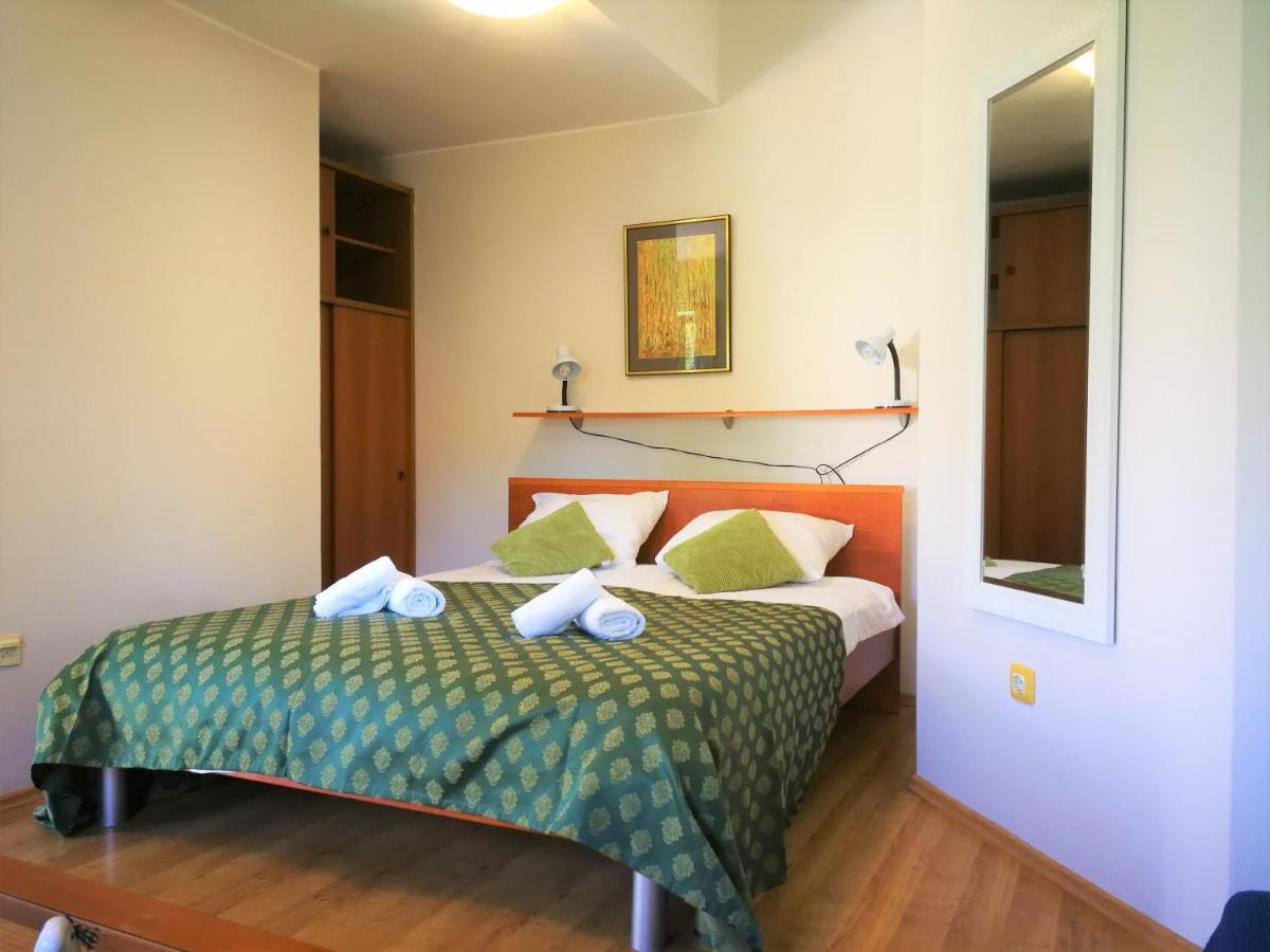 Apartments Bilic With Garden & Swimming Pool - 50M From The Beach Pjescana Uvala Dış mekan fotoğraf